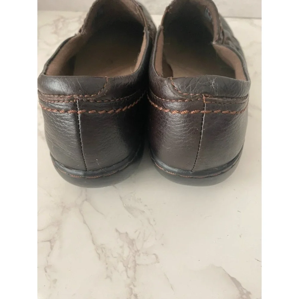 Clarks Ashland Effie Loafer Sz 9.5 Brown Slip On Comfort Driving Everyday